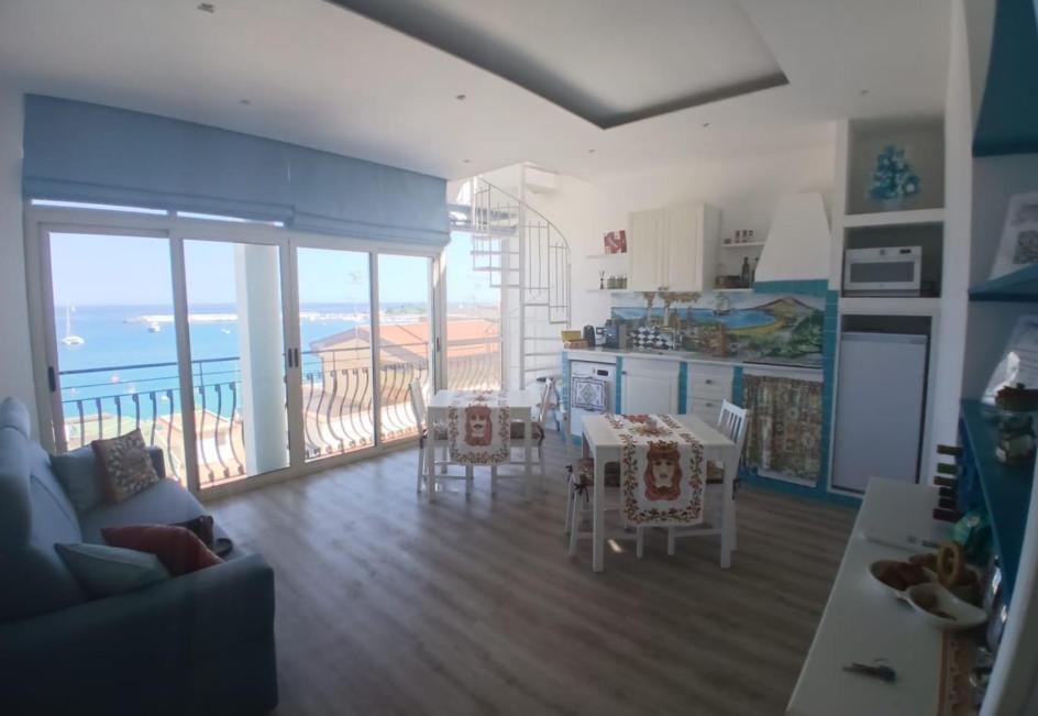 Donna Sicilia 2 Διαμέρισμα Giardini Naxos Εξωτερικό φωτογραφία